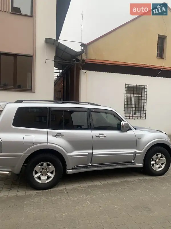 Mitsubishi Pajero Wagon