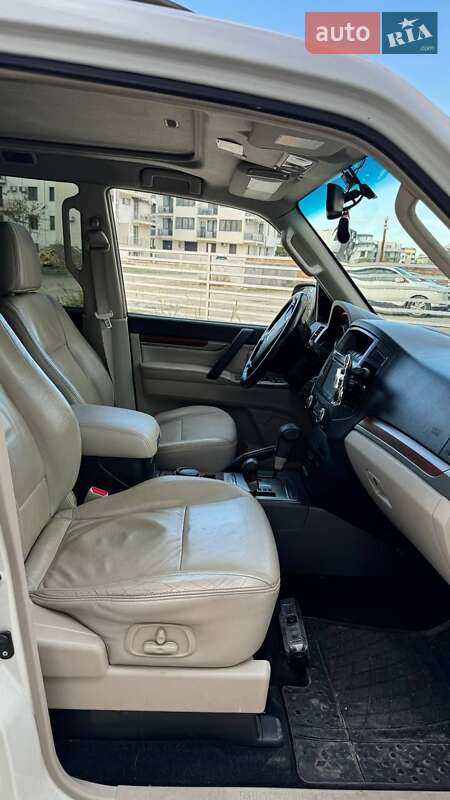 Внедорожник / Кроссовер Mitsubishi Pajero Wagon 2007 в Херсоне