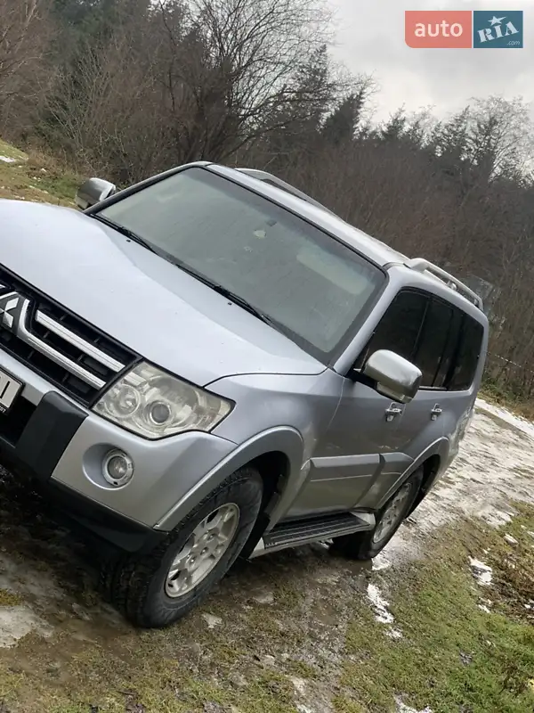 Mitsubishi Pajero Wagon