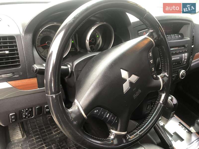 Внедорожник / Кроссовер Mitsubishi Pajero Wagon 2008 в Вознесенске