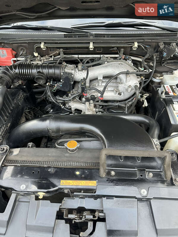 Внедорожник / Кроссовер Mitsubishi Pajero Wagon 2010 в Нежине