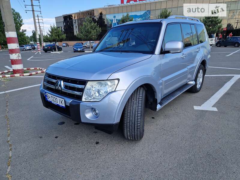 Mitsubishi Pajero Wagon 2008