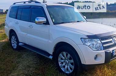 Позашляховик / Кросовер Mitsubishi Pajero Wagon 2010 в Дніпрі