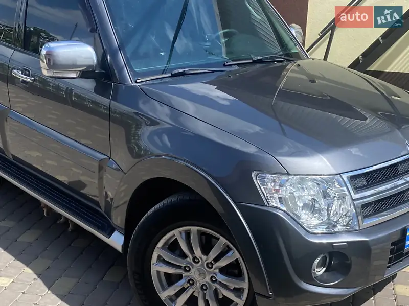 Mitsubishi Pajero Wagon