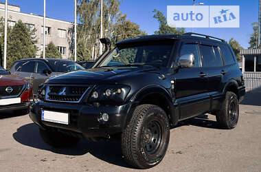 Позашляховик / Кросовер Mitsubishi Pajero Wagon 2005 в Києві