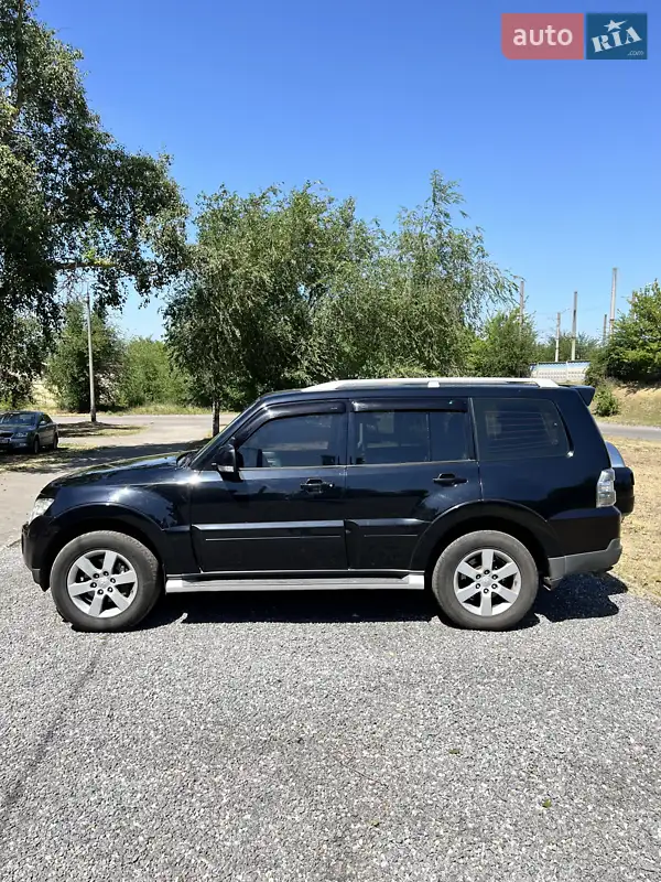 Mitsubishi Pajero Wagon