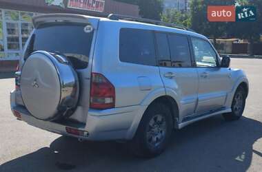 Внедорожник / Кроссовер Mitsubishi Pajero Wagon 2005 в Киеве