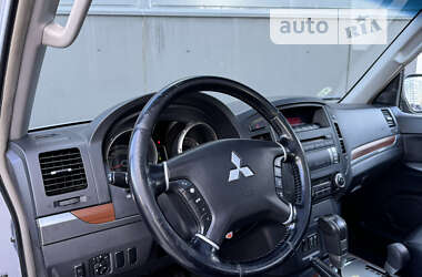 Позашляховик / Кросовер Mitsubishi Pajero Wagon 2007 в Києві