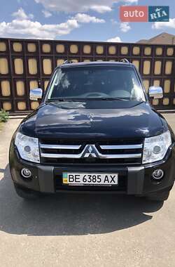 Mitsubishi Pajero Wagon 2010 Mitsubishi Pajero Wagon 2010