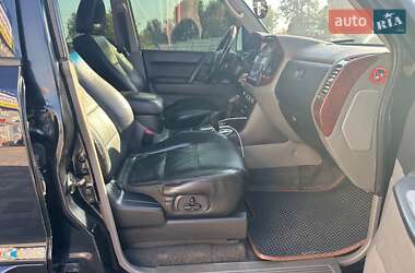 Внедорожник / Кроссовер Mitsubishi Pajero Wagon 2006 в 