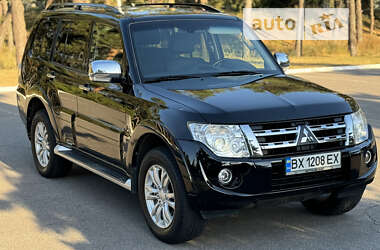 Внедорожник / Кроссовер Mitsubishi Pajero Wagon 2013 в Киеве