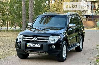 Позашляховик / Кросовер Mitsubishi Pajero Wagon 2008 в Києві