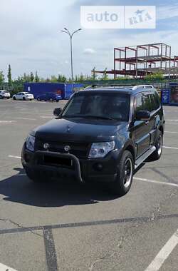 Позашляховик / Кросовер Mitsubishi Pajero Wagon 2007 в Києві