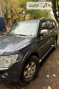 Внедорожник / Кроссовер Mitsubishi Pajero Wagon 2007 в Харькове