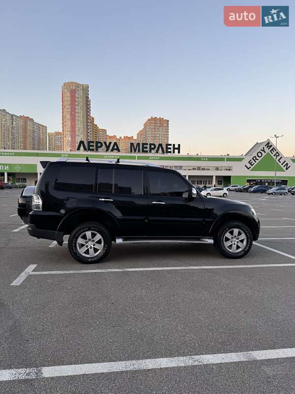 Внедорожник / Кроссовер Mitsubishi Pajero Wagon 2008 в Киеве