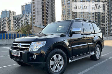 Внедорожник / Кроссовер Mitsubishi Pajero Wagon 2008 в Киеве