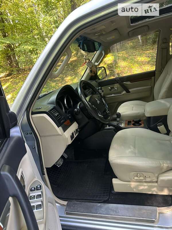 Внедорожник / Кроссовер Mitsubishi Pajero Wagon 2008 в Черновцах