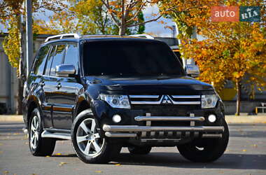 Mitsubishi Pajero Wagon 2009