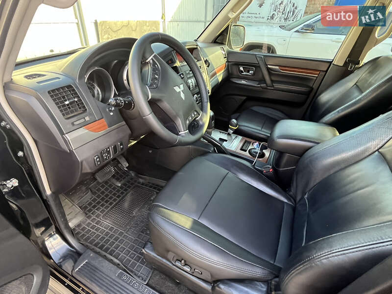 Позашляховик / Кросовер Mitsubishi Pajero Wagon 2008 в Черкасах