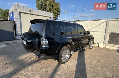 Внедорожник / Кроссовер Mitsubishi Pajero Wagon 2008 в 