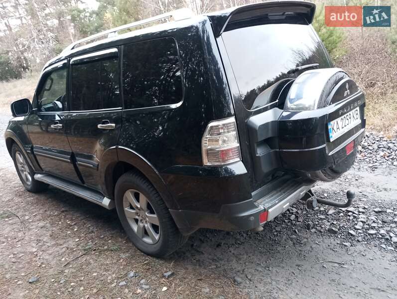 Внедорожник / Кроссовер Mitsubishi Pajero Wagon 2008 в Вараше фото 4 Внедорожник / Кроссовер Mitsubishi Pajero Wagon 2008 в Вараше