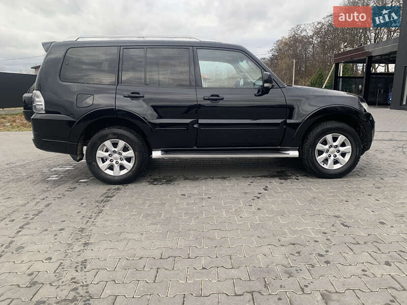 Внедорожник / Кроссовер Mitsubishi Pajero Wagon 2011 в Львове