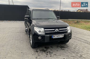 Позашляховик / Кросовер Mitsubishi Pajero Wagon 2011 в Львові