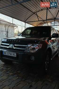 Mitsubishi Pajero Wagon 2010