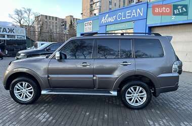 Позашляховик / Кросовер Mitsubishi Pajero Wagon 2012 в Полтаві