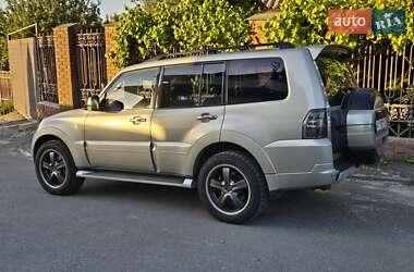 Внедорожник / Кроссовер Mitsubishi Pajero Wagon 2013 в Киеве