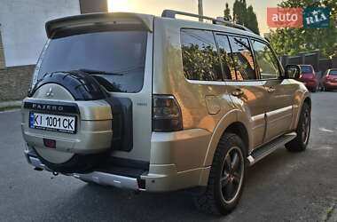 Внедорожник / Кроссовер Mitsubishi Pajero Wagon 2013 в Киеве