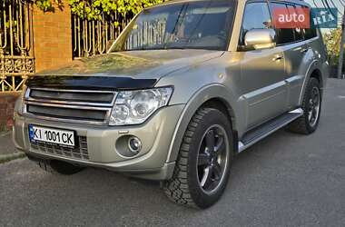 Mitsubishi Pajero Wagon 2013 Mitsubishi Pajero Wagon 2013
