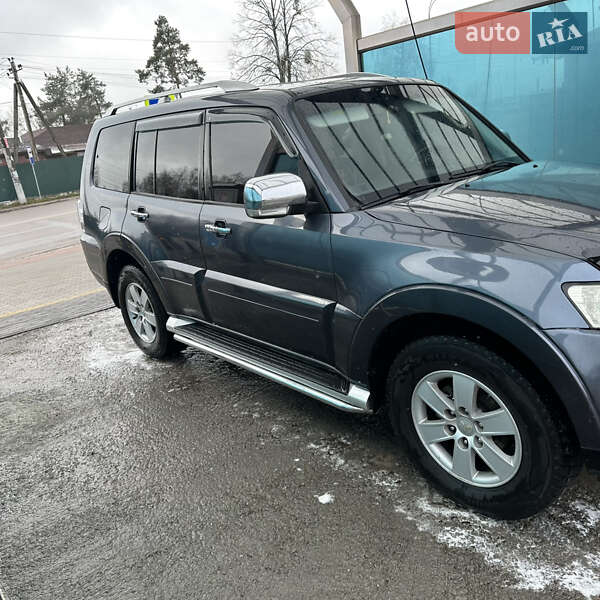 Внедорожник / Кроссовер Mitsubishi Pajero Wagon 2008 в Киеве