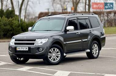 Внедорожник / Кроссовер Mitsubishi Pajero Wagon 2014 в Киеве