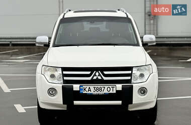 Внедорожник / Кроссовер Mitsubishi Pajero Wagon 2011 в 