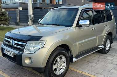 Позашляховик / Кросовер Mitsubishi Pajero Wagon 2007 в Києві