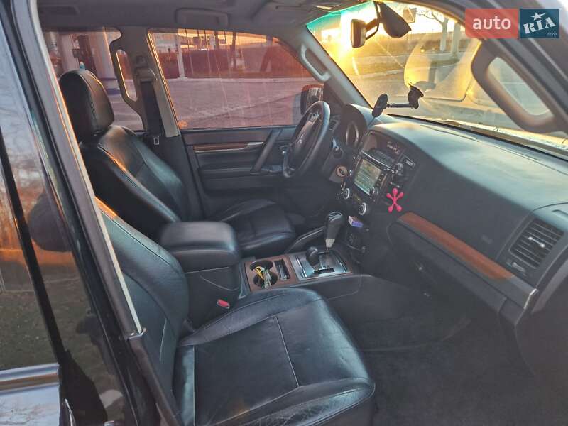 Внедорожник / Кроссовер Mitsubishi Pajero Wagon 2008 в Одессе