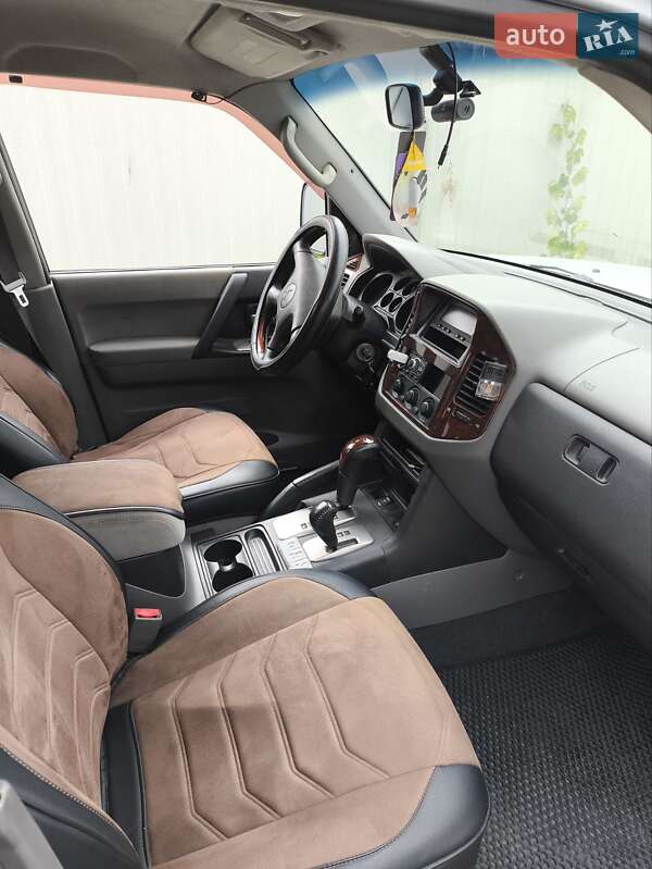 Внедорожник / Кроссовер Mitsubishi Pajero Wagon 2006 в Одессе фото 5 Внедорожник / Кроссовер Mitsubishi Pajero Wagon 2006 в Одессе