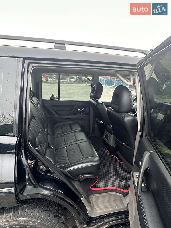 Внедорожник / Кроссовер Mitsubishi Pajero Wagon 2004 в Николаеве