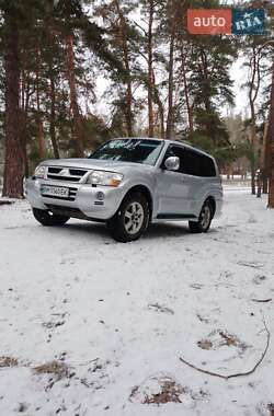 Внедорожник / Кроссовер Mitsubishi Pajero Wagon 2005 в 