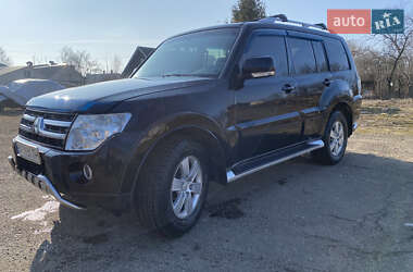 Внедорожник / Кроссовер Mitsubishi Pajero Wagon 2007 в Новояворовске