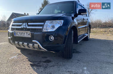 Внедорожник / Кроссовер Mitsubishi Pajero Wagon 2007 в Новояворовске