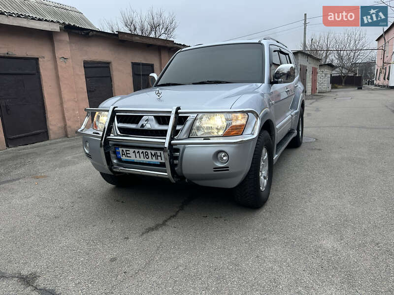 Внедорожник / Кроссовер Mitsubishi Pajero Wagon 2007 в 