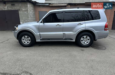 Внедорожник / Кроссовер Mitsubishi Pajero Wagon 2007 в 