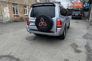 Внедорожник / Кроссовер Mitsubishi Pajero Wagon 2007 в 