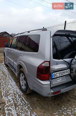 Внедорожник / Кроссовер Mitsubishi Pajero Wagon 2004 в 