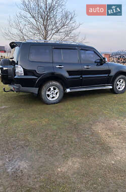 Позашляховик / Кросовер Mitsubishi Pajero Wagon 2007 в 