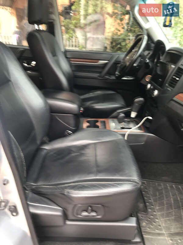 Внедорожник / Кроссовер Mitsubishi Pajero Wagon 2008 в Черновцах