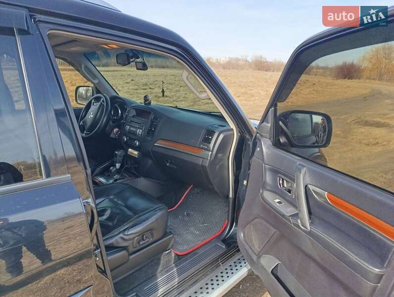 Внедорожник / Кроссовер Mitsubishi Pajero Wagon 2008 в Бердичеве