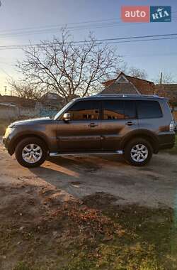 Позашляховик / Кросовер Mitsubishi Pajero Wagon 2010 в Миколаєві